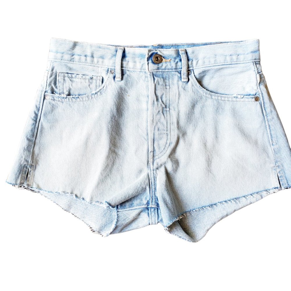 Levi's Strauss Casual Summer Retro Women's Cheeky High Short. Size 27